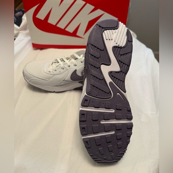 Womens Air Max Excee Sneaker - Picture 2 of 3